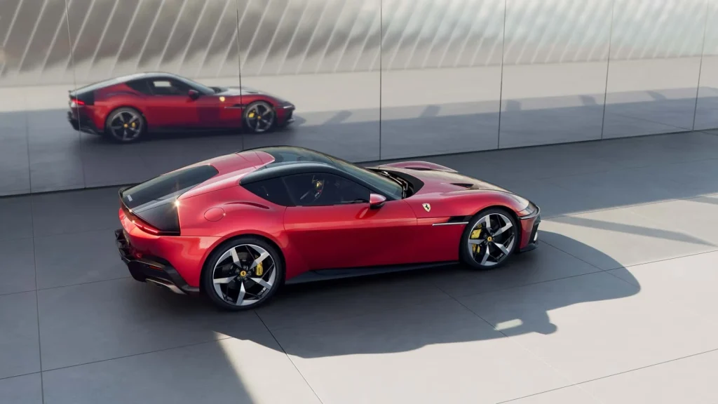 Nova Ferrari 12Cilindri