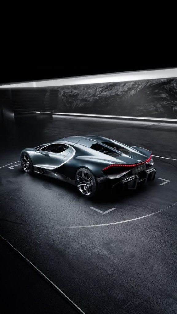 Bugatti Tourbillon 1800 cavalos