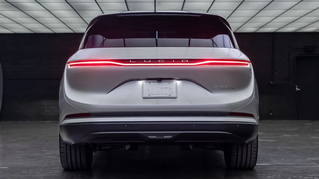 Lucid Gravity 2025 は、高級電動 SUV に革新と快適さをもたらします