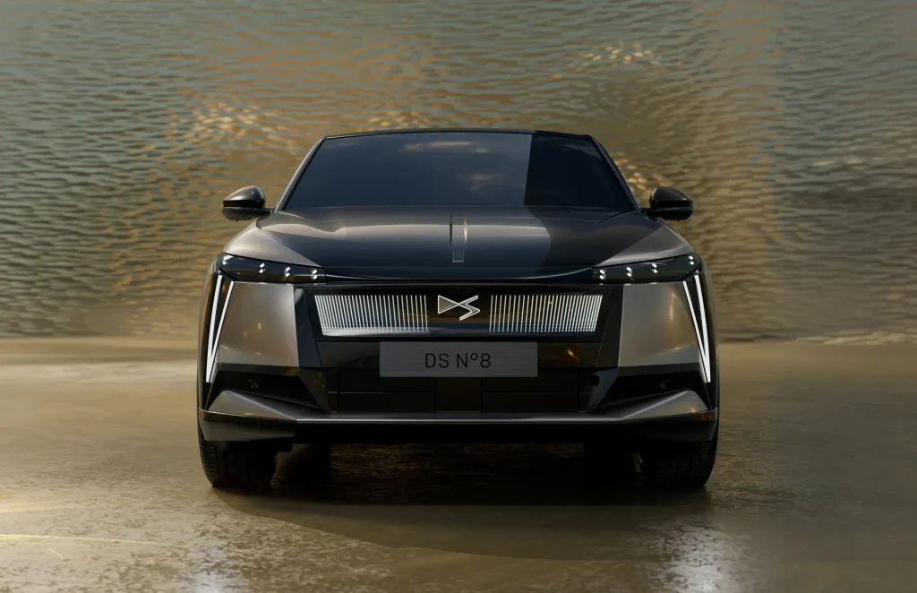 DS N°8: 新しいDSエレクトリックの仕様、範囲、インテリア