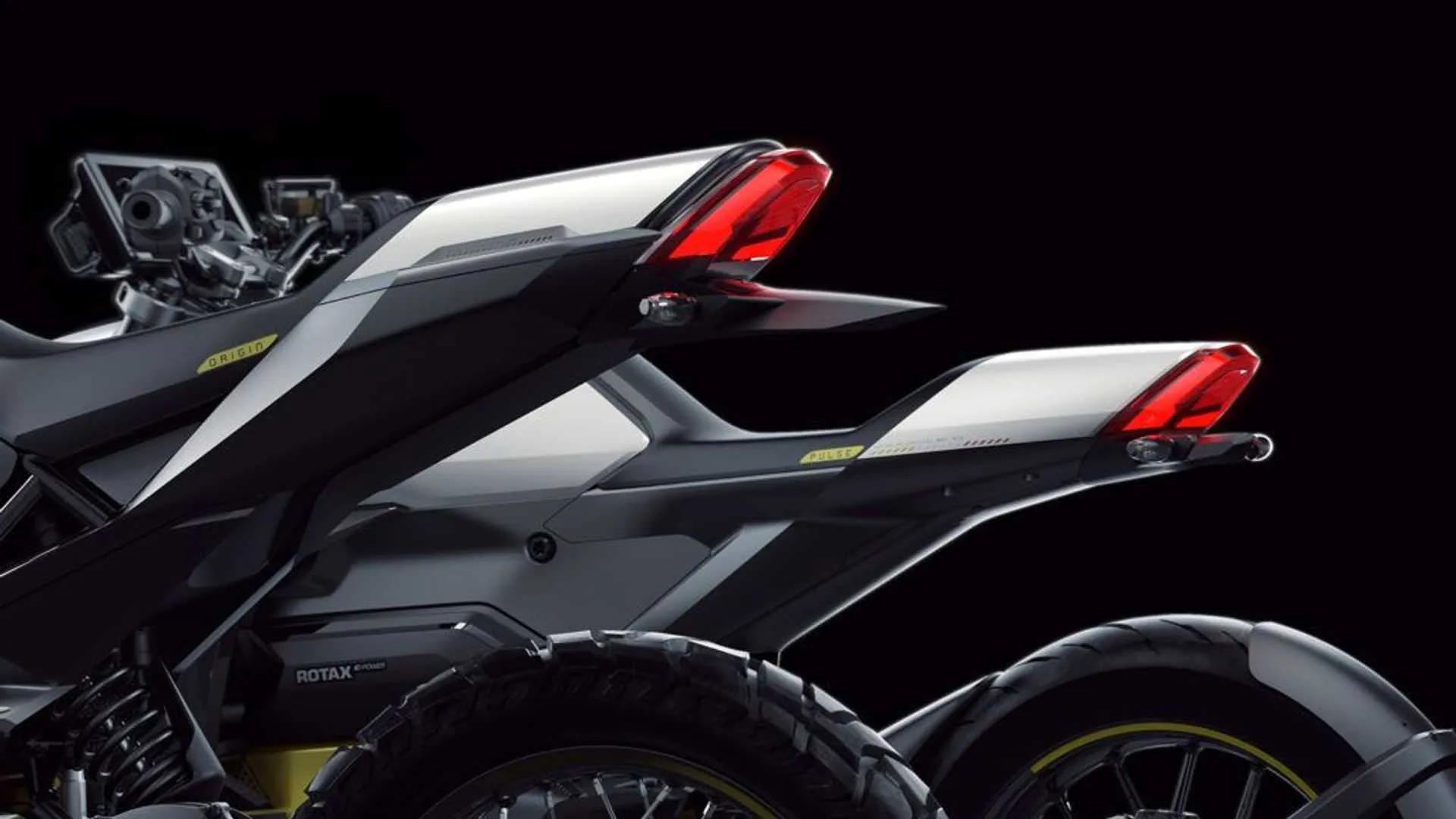 Can-Am Pulseの充電ポート