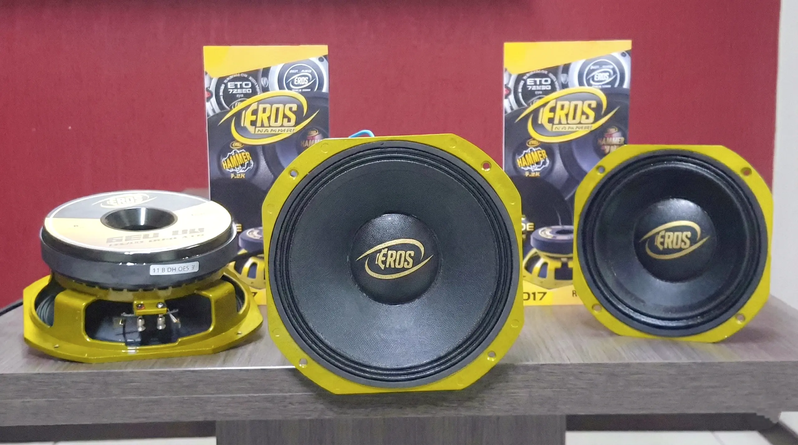 Eros HQ E-520 및 E-420 스피커 이미지