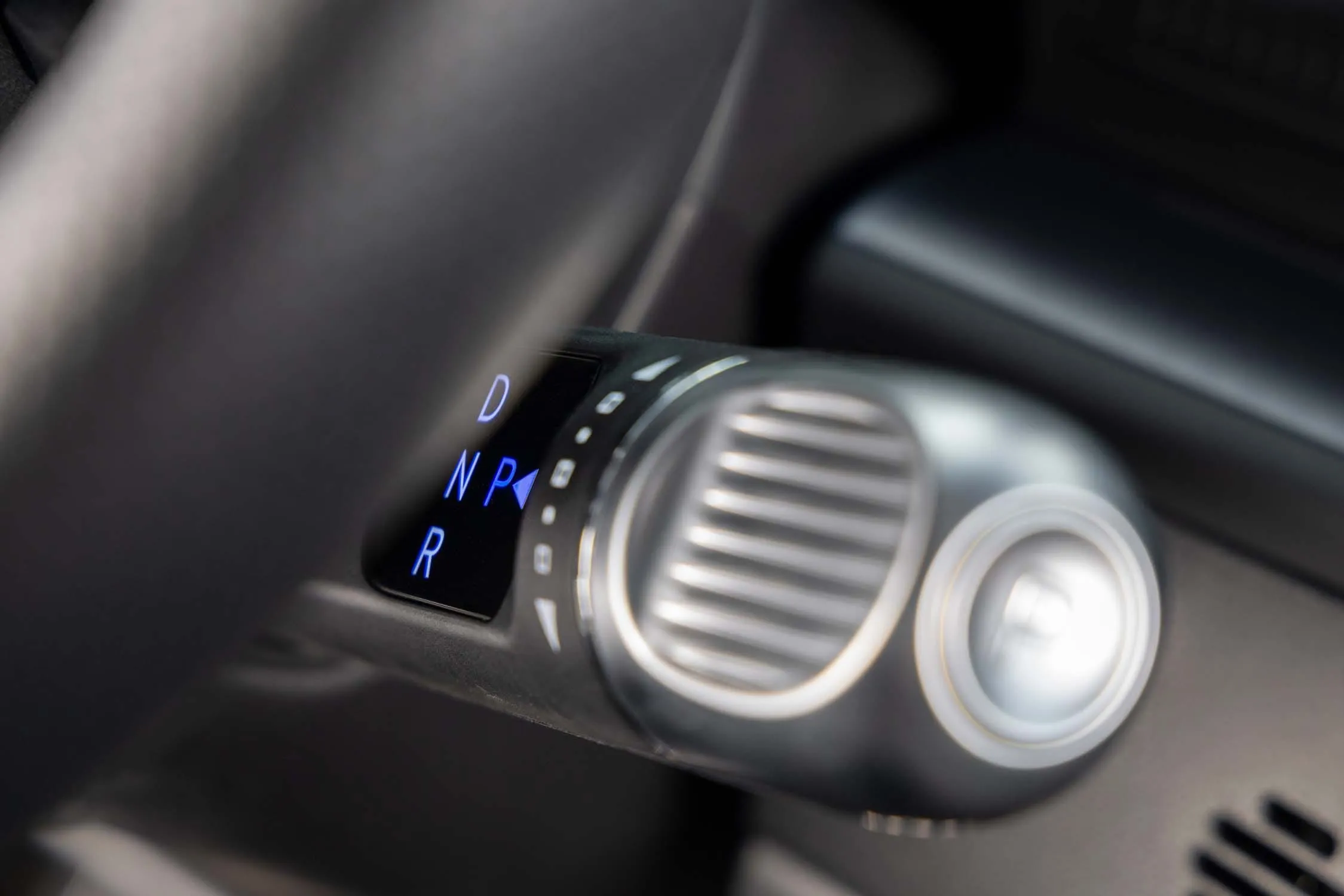 ヒョンデ アイオニック 6 N 2026の側面