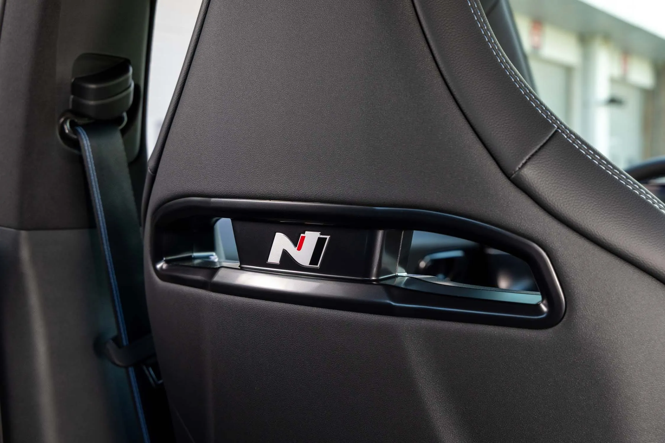 ヒョンデ アイオニック 6 N 2026のリア