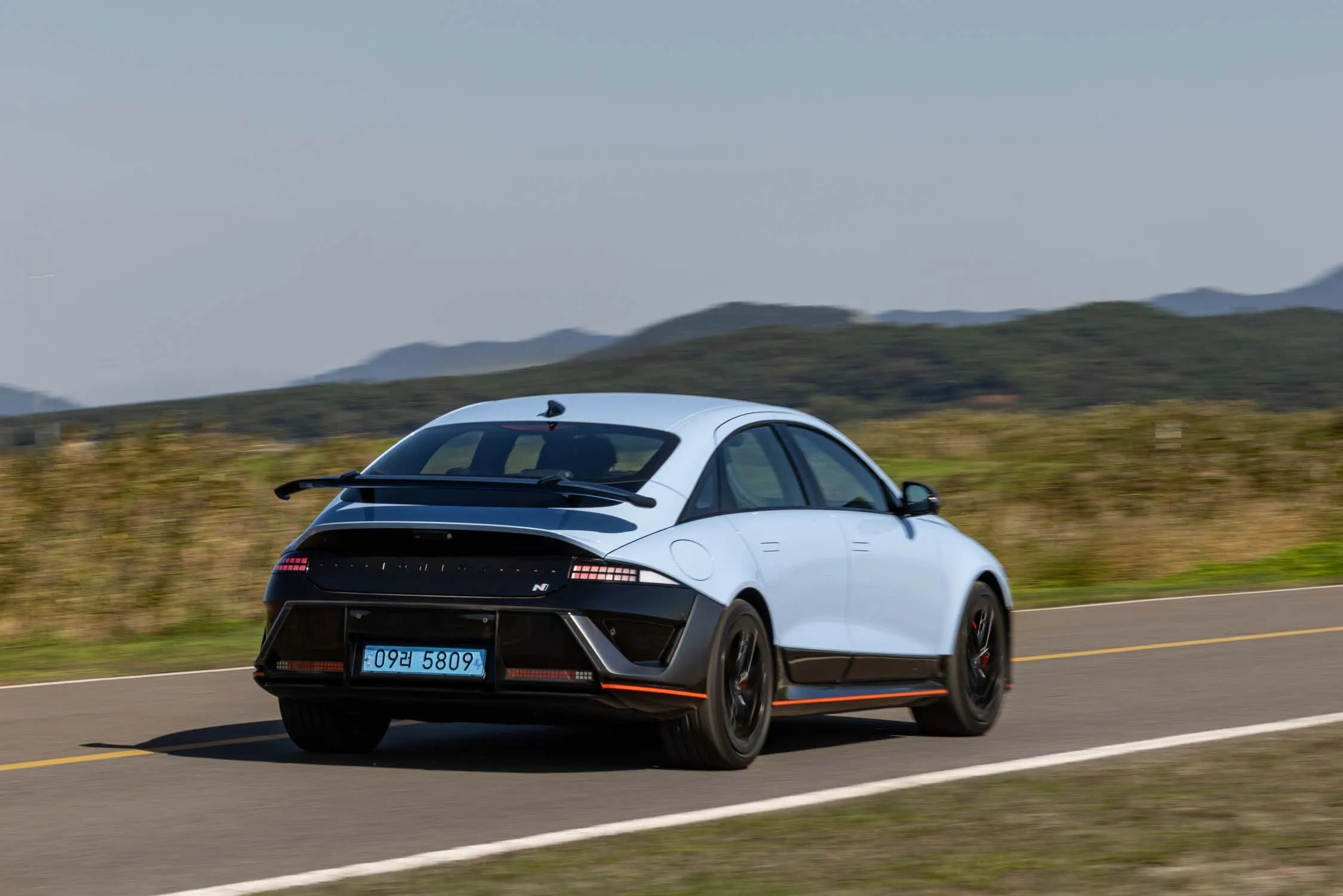 ヒョンデ アイオニック 6 N 2026のリアビュー