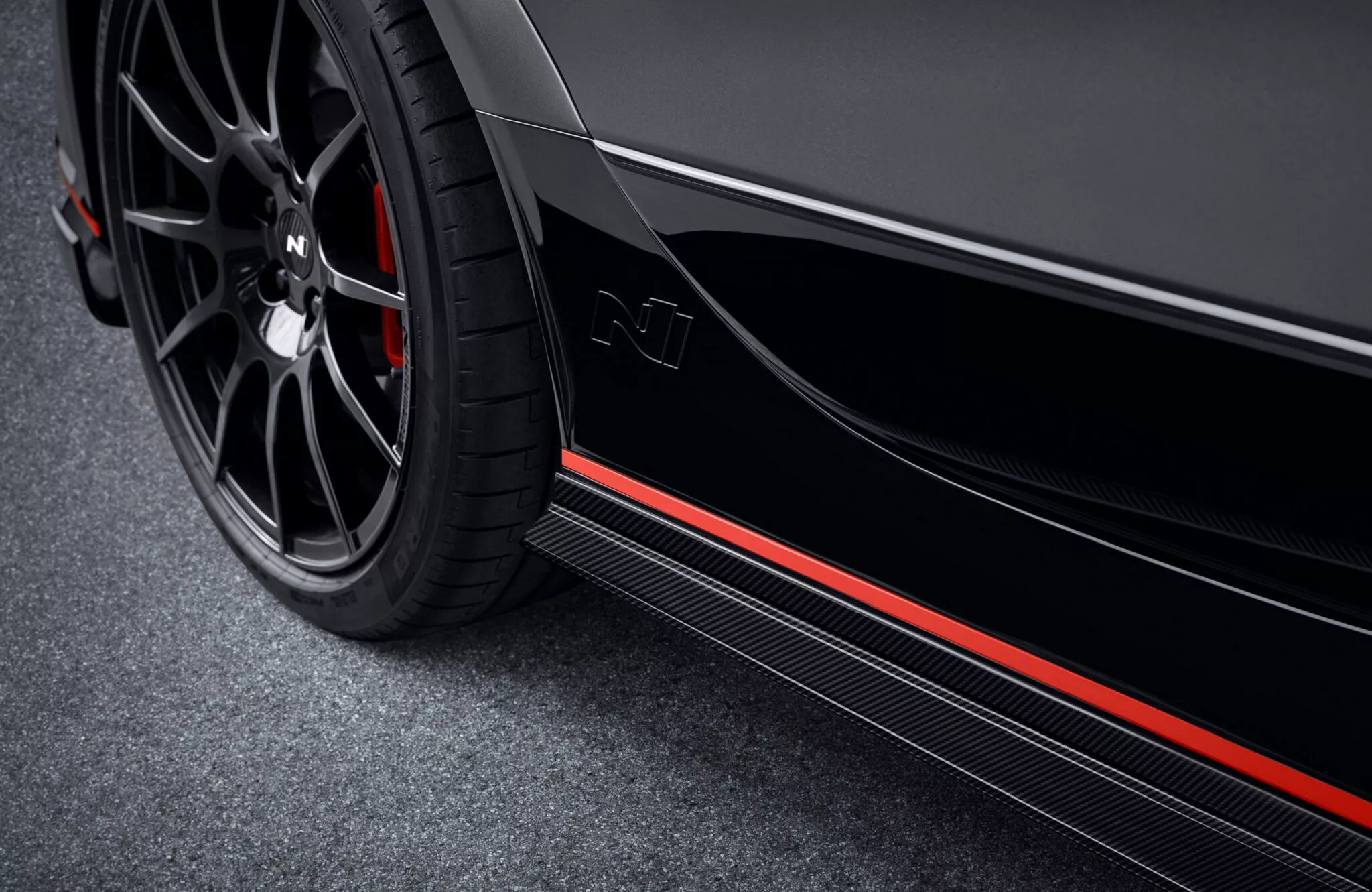 现代伊兰特 N 尾部