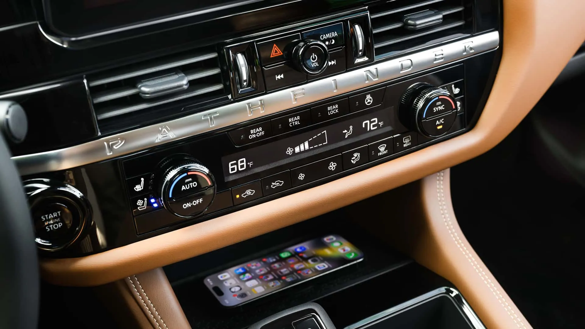 Nissan Pathfinder 2026 rojo detalle lateral