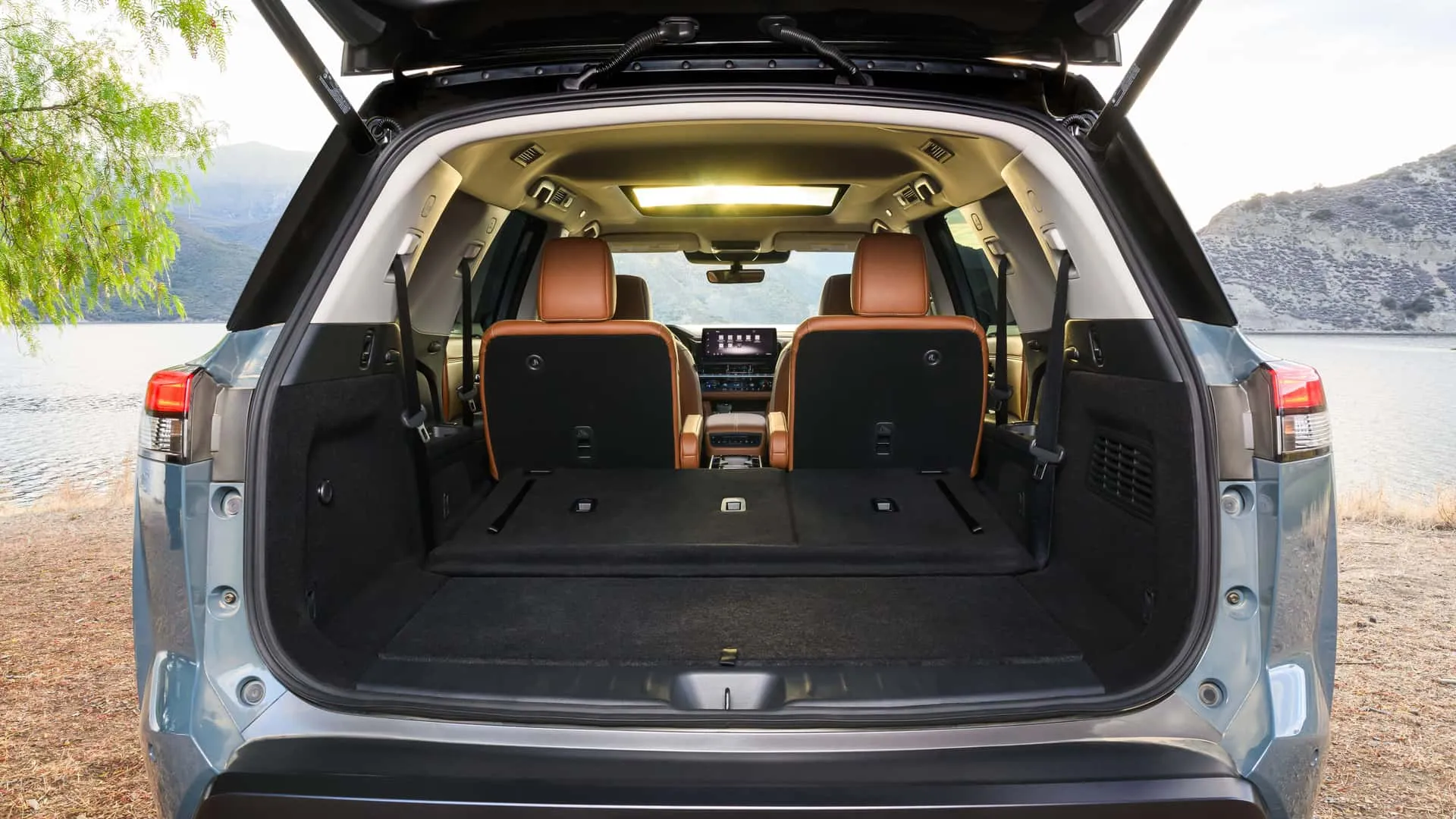 Vista trasera Pathfinder 2026 blanco