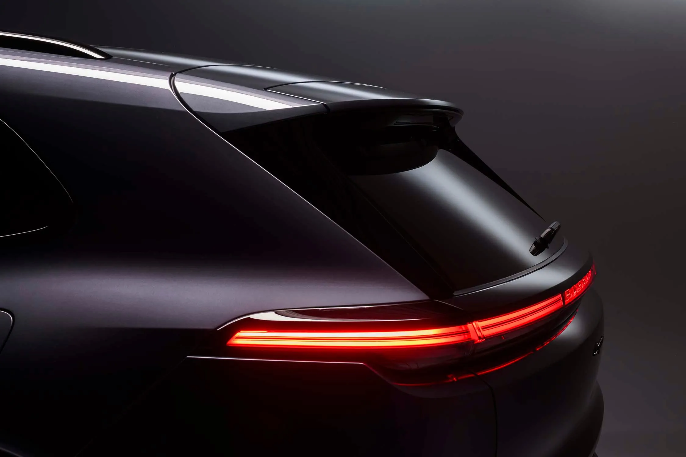 Galleria Porsche Cayenne Elettrica