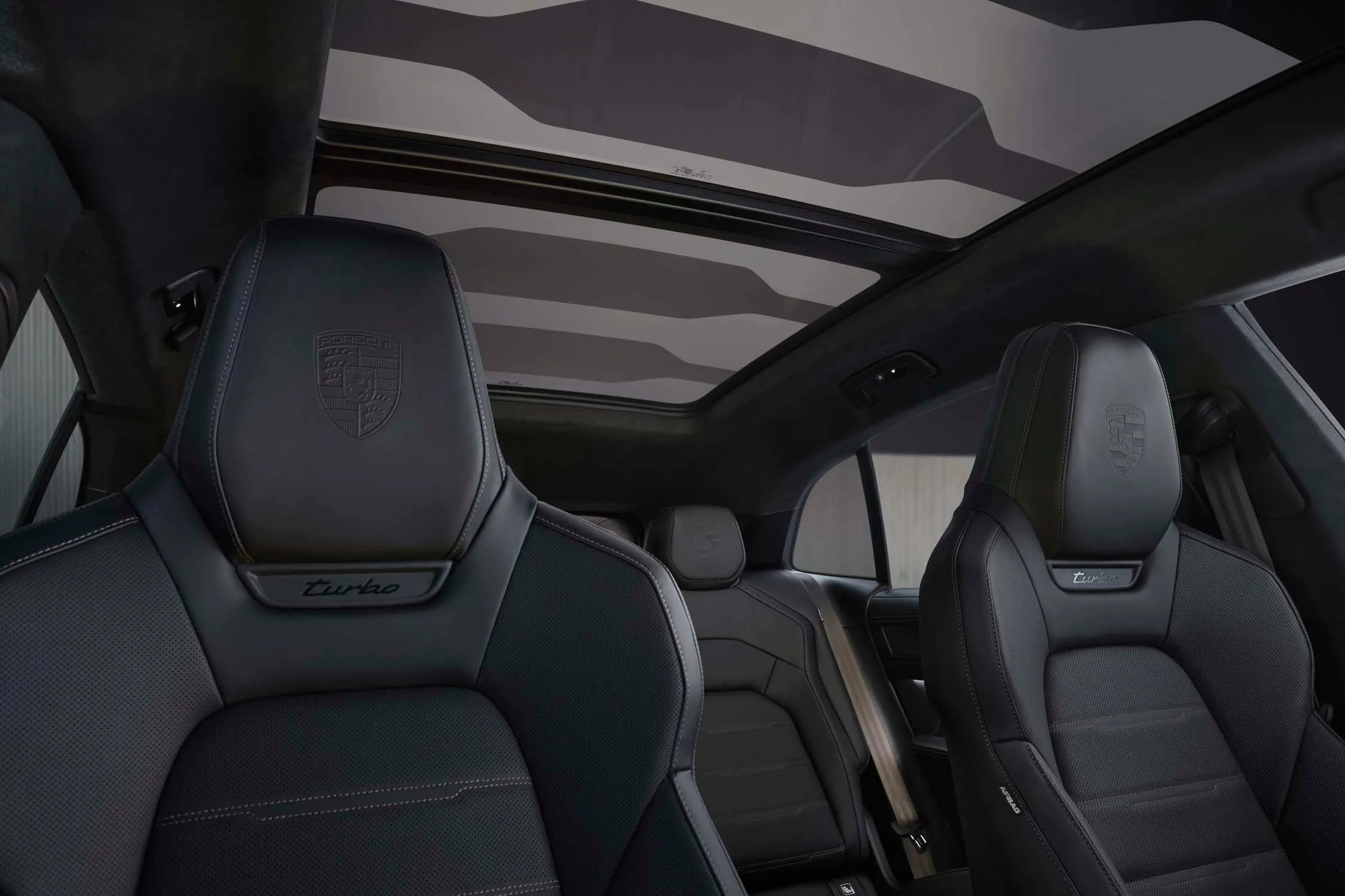 Galleria Porsche Cayenne Elettrica