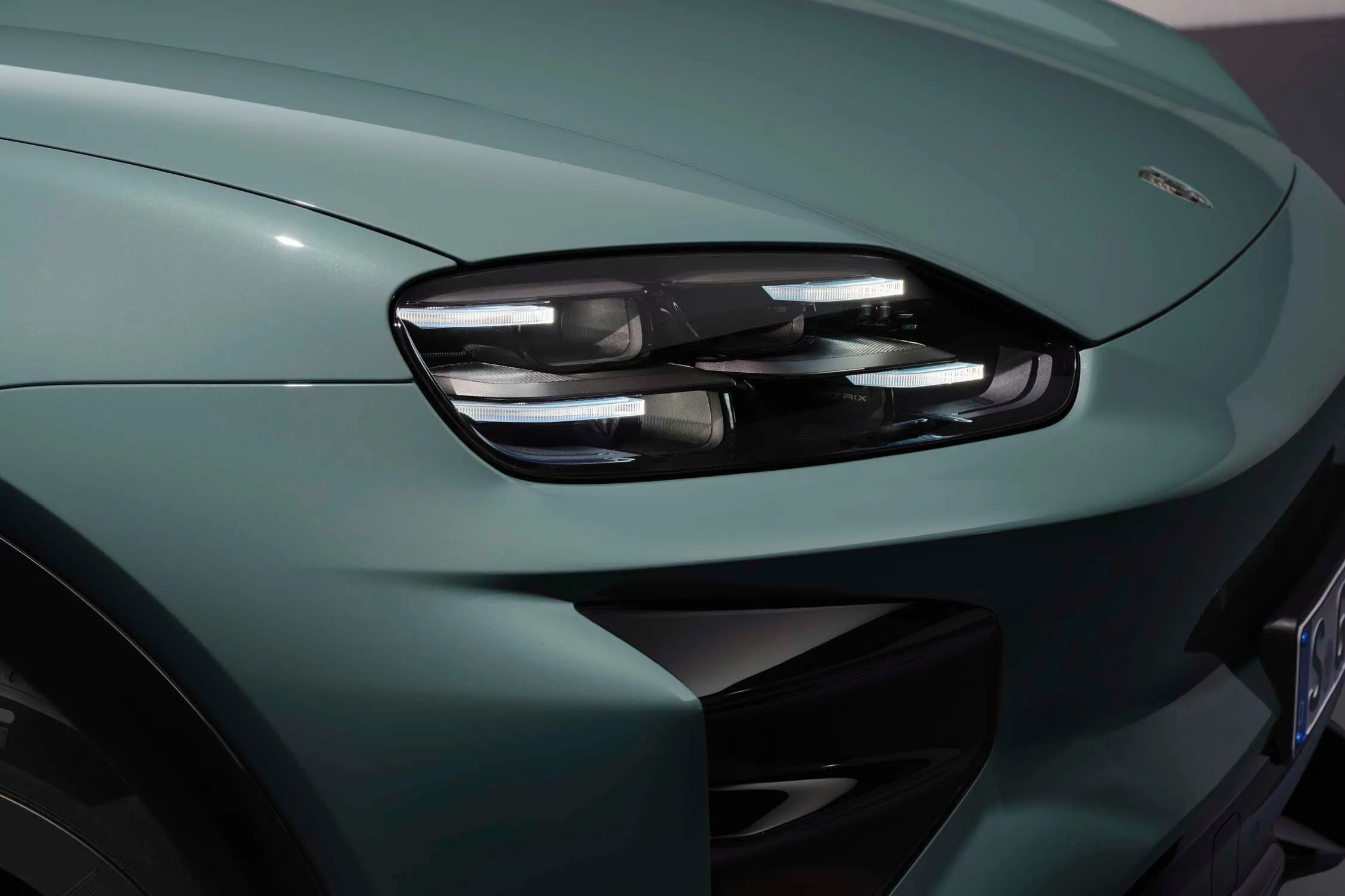 Galleria Porsche Cayenne Elettrica