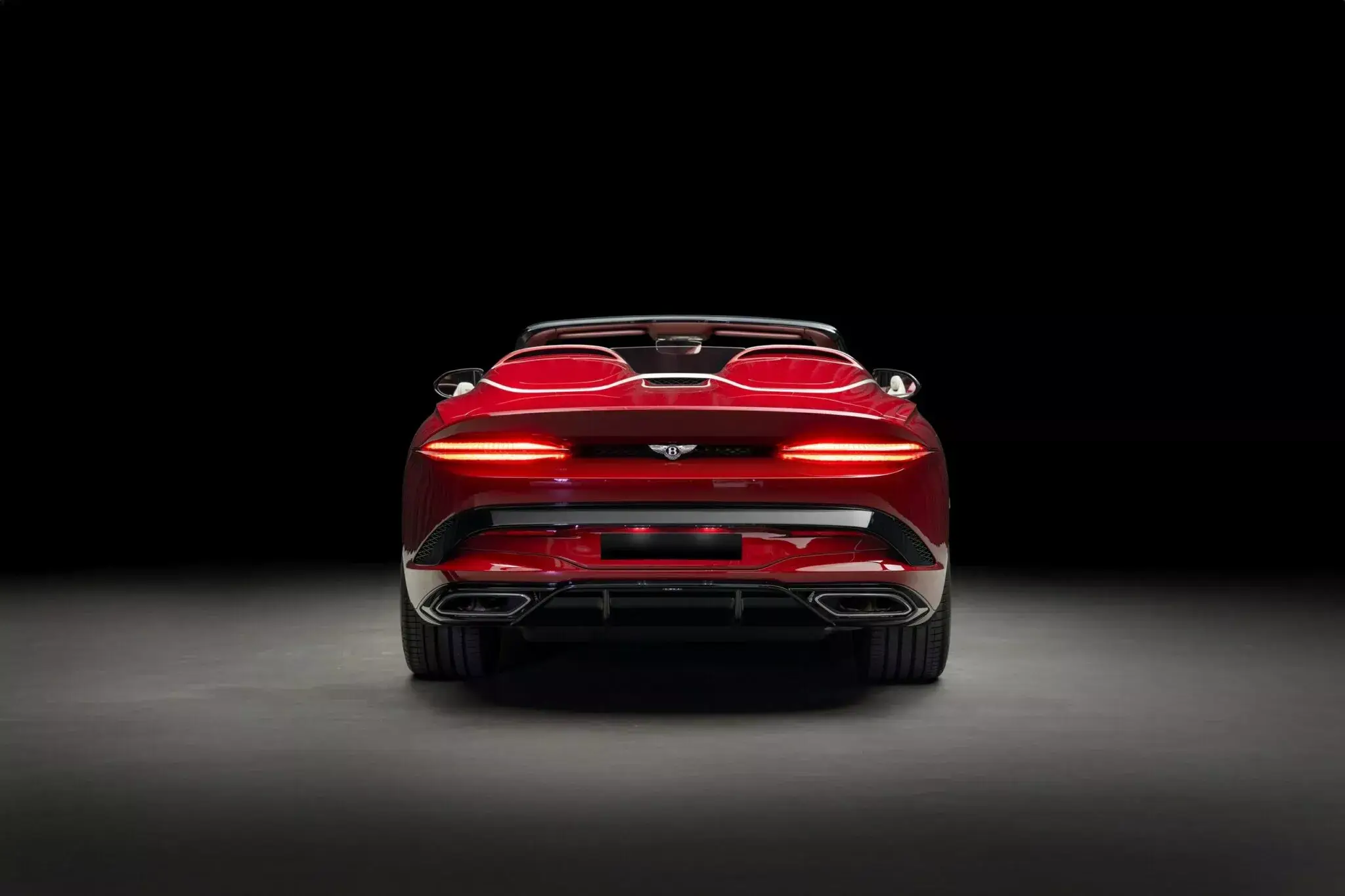 Bentley Bacalar сзади