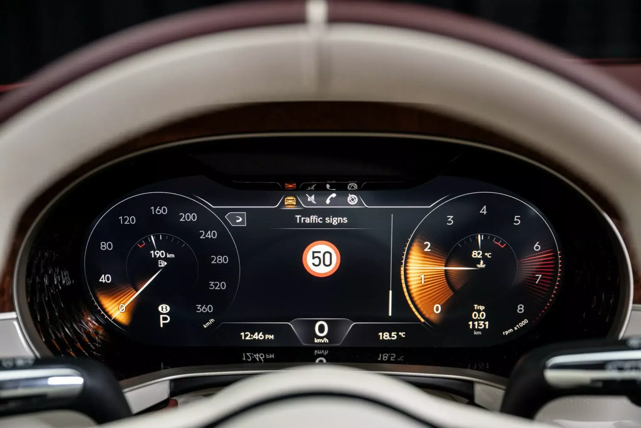 Красный кузов Bentley Bacalar