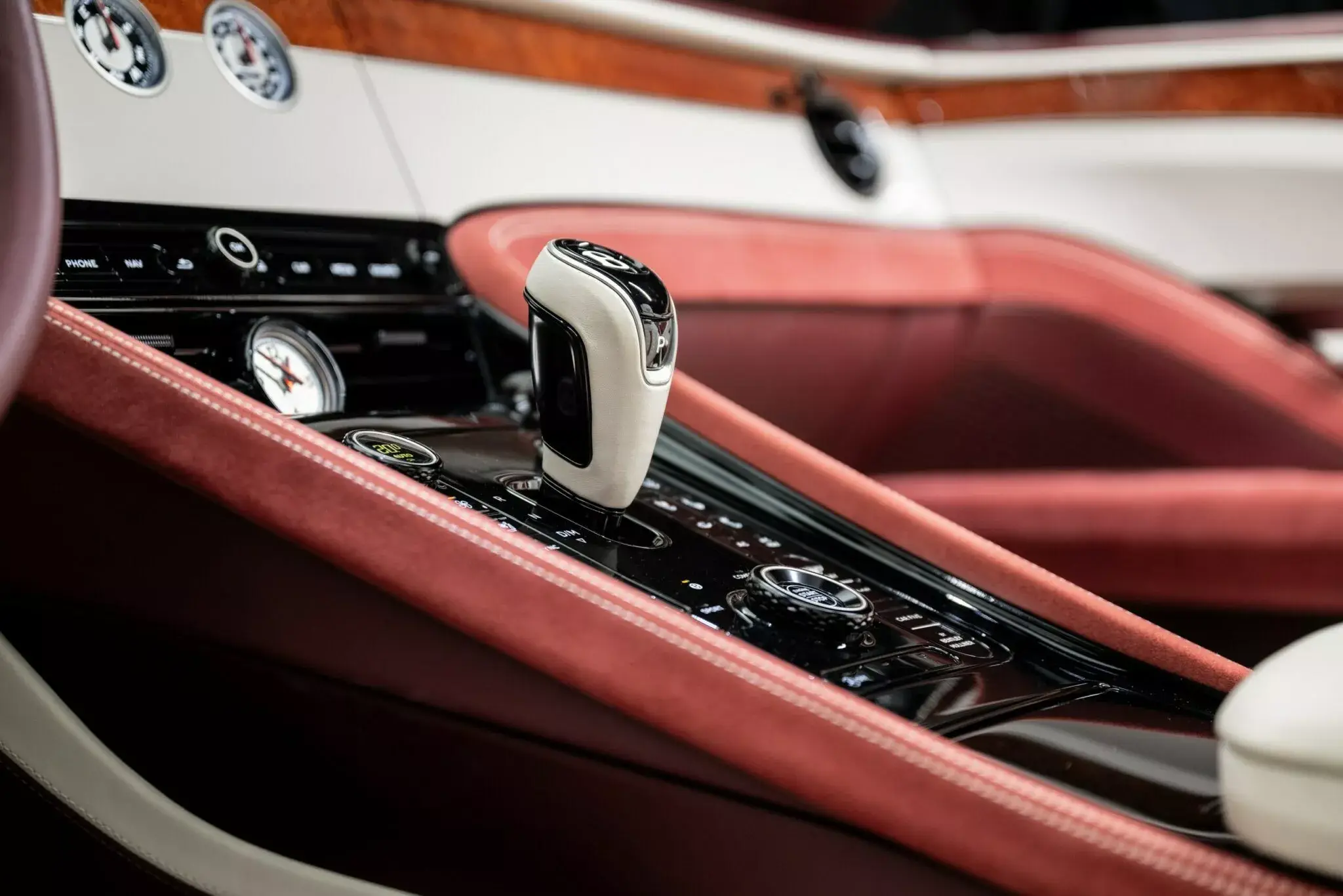 Рулевая колонка Bentley Bacalar