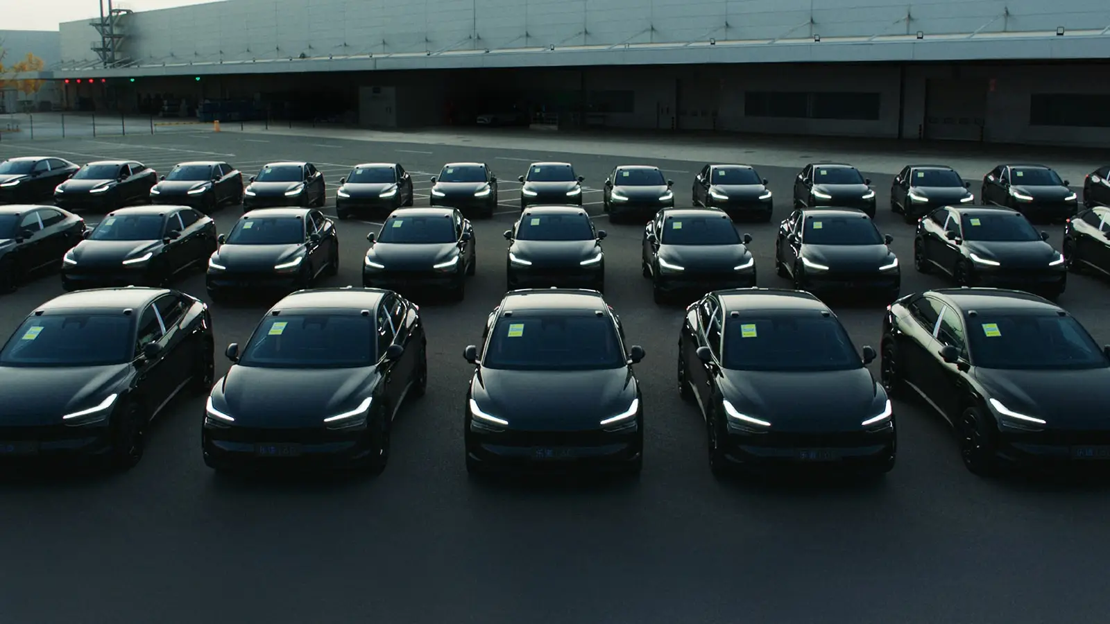 ONVO L60 BLACK KNIGHT インテリア