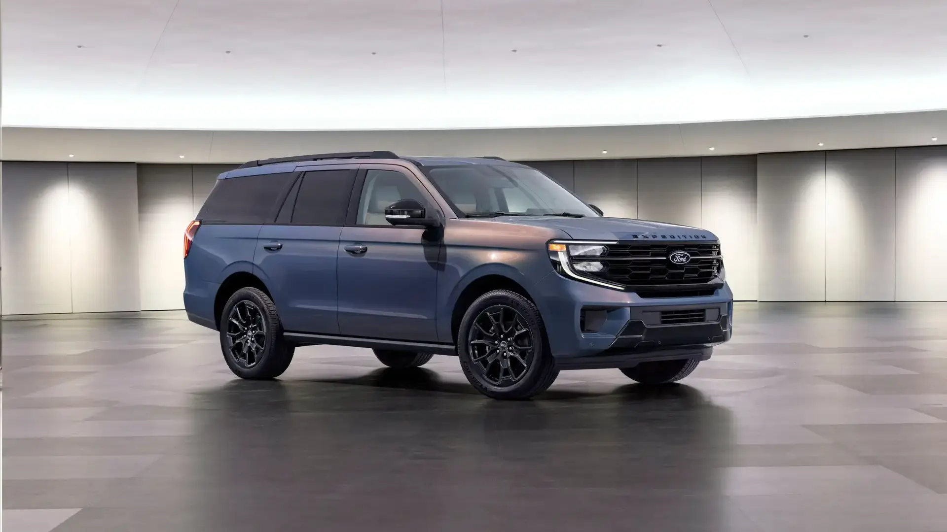 2027 FORD EXPEDITION - Deep Blue Metallic SUV Side Profile With Black Alloys
