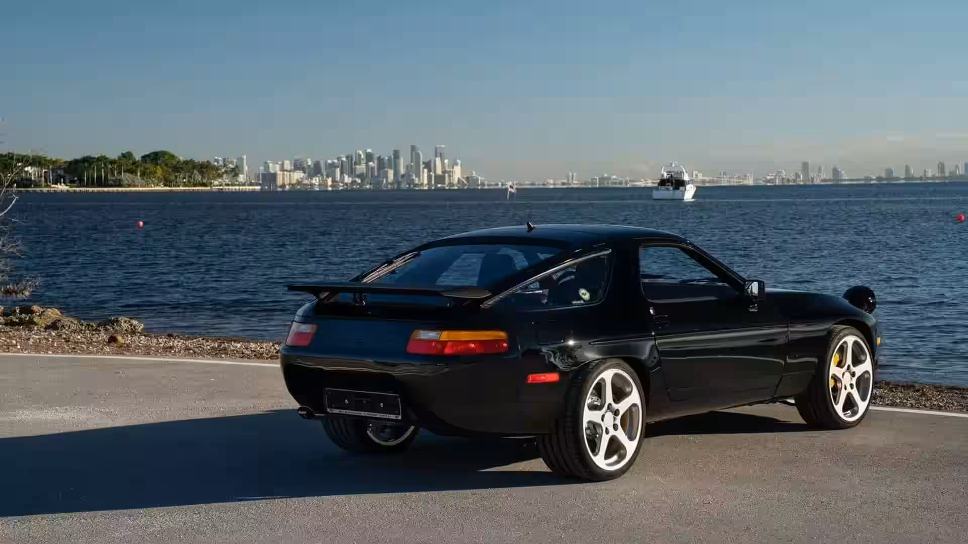 Porsche 928r Ruf 2