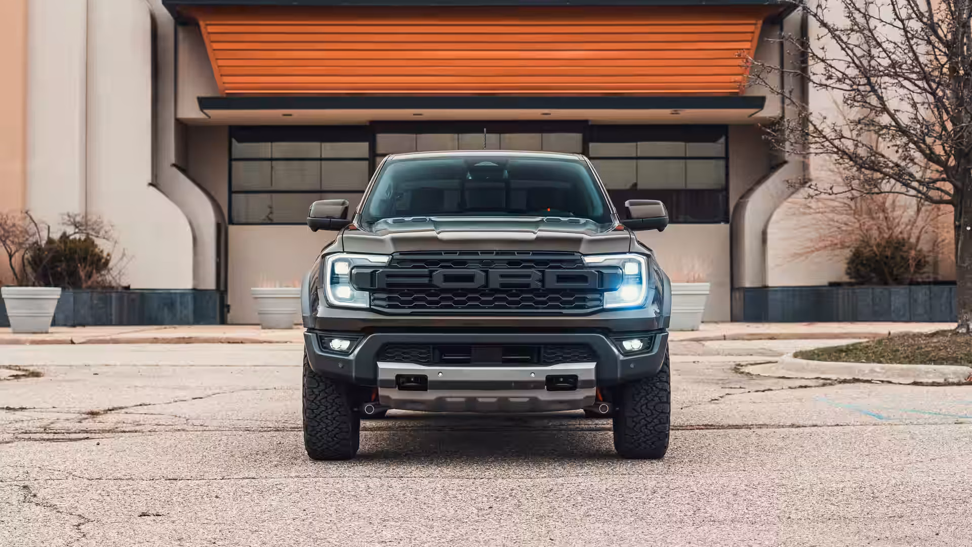 2026 FORD RANGER RAPTOR - Aggressive Matte Gray Raptor Front Grille With LEDs