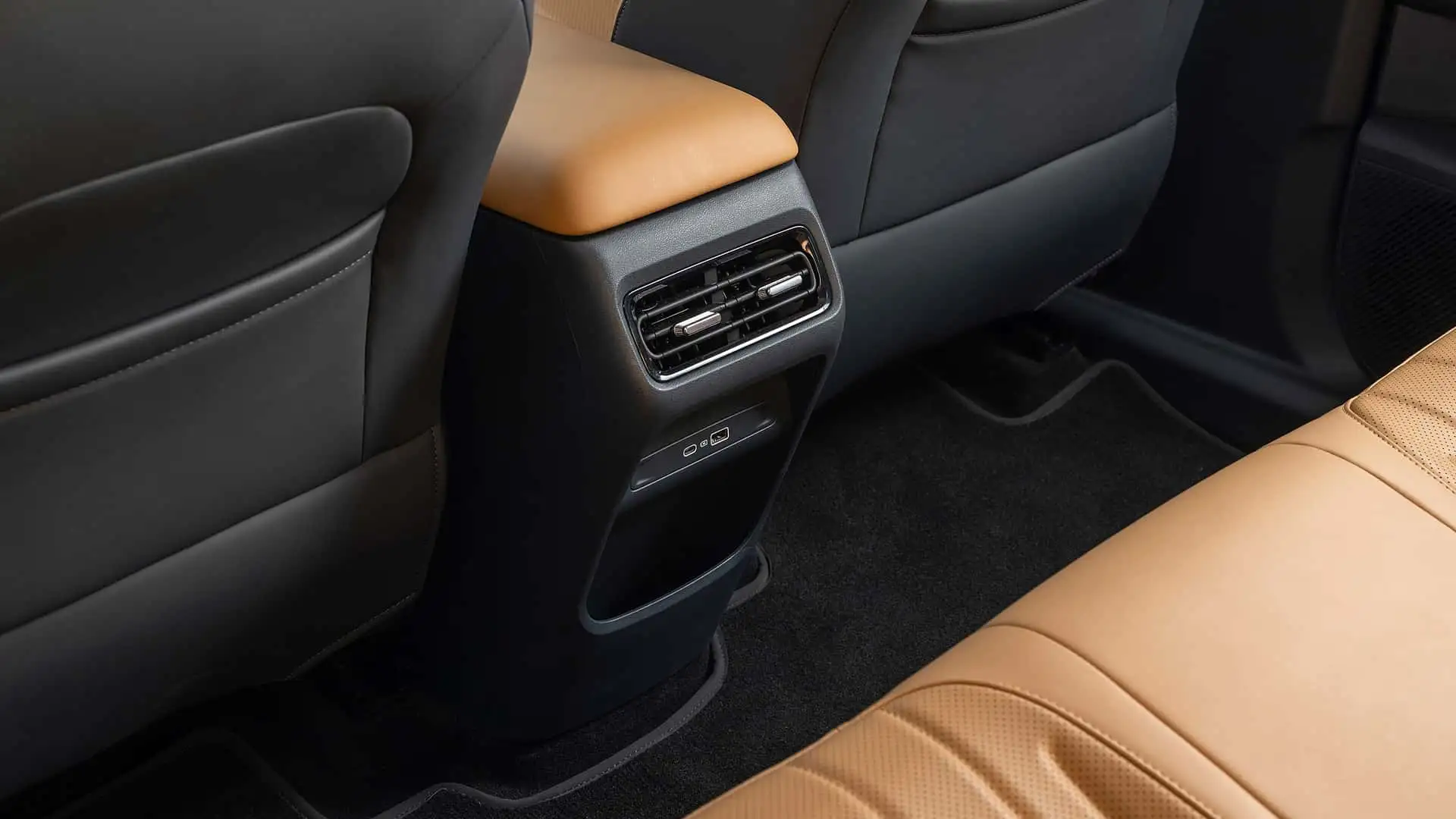 2026 Geely EX5 EM I - Black And Tan Heated Seat Air Vent Controls