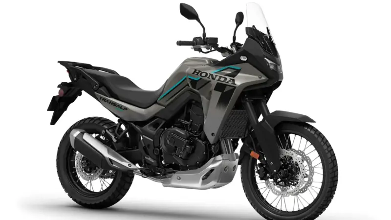 होंडा एक्सएल750 ट्रांसाल्प 2026 एडवेंचर राइडिंग के लिए ई-क्लच लाता है और बाइक के सबसे बड़े मूल्य अंतर को चुपचाप ठीक करता है