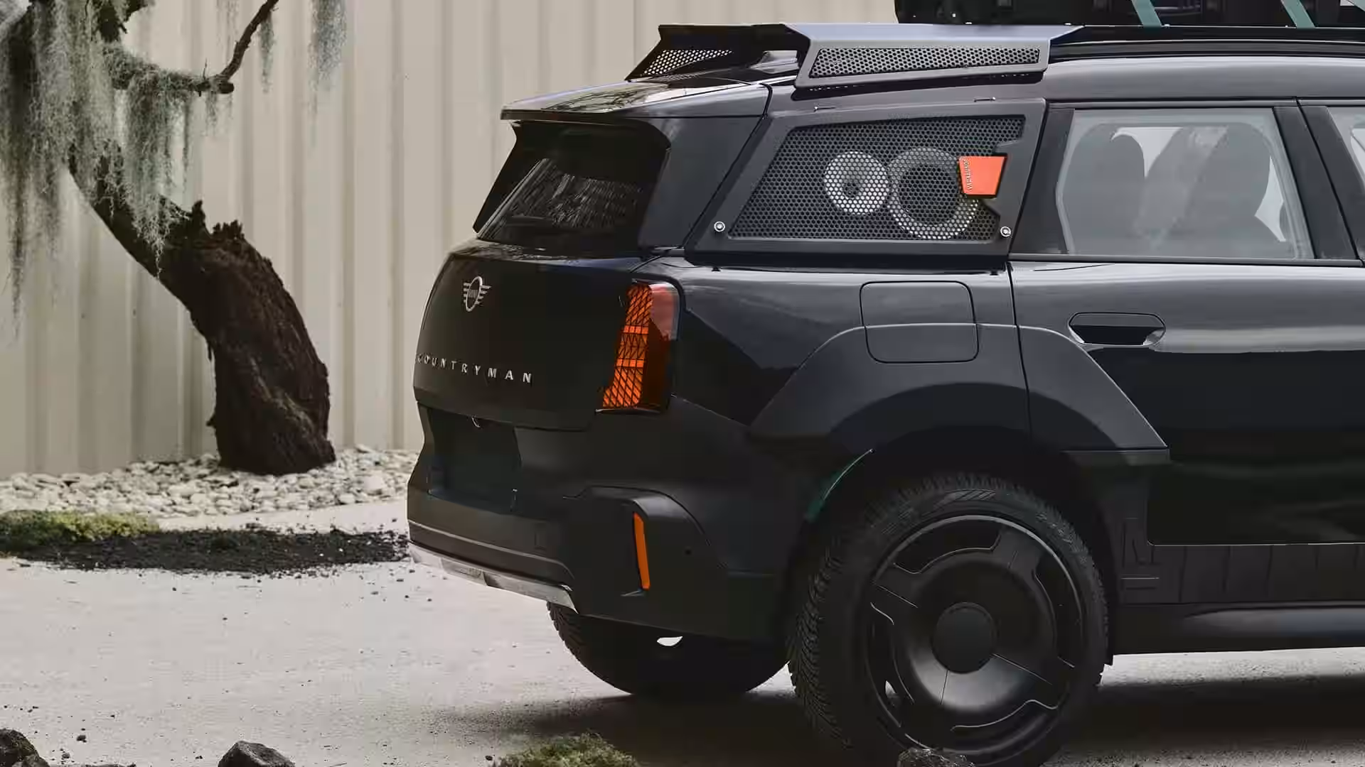 2026 MINI COUNTRYMAN X VAGABUND - Sleek Black Rear Exterior With Custom Features