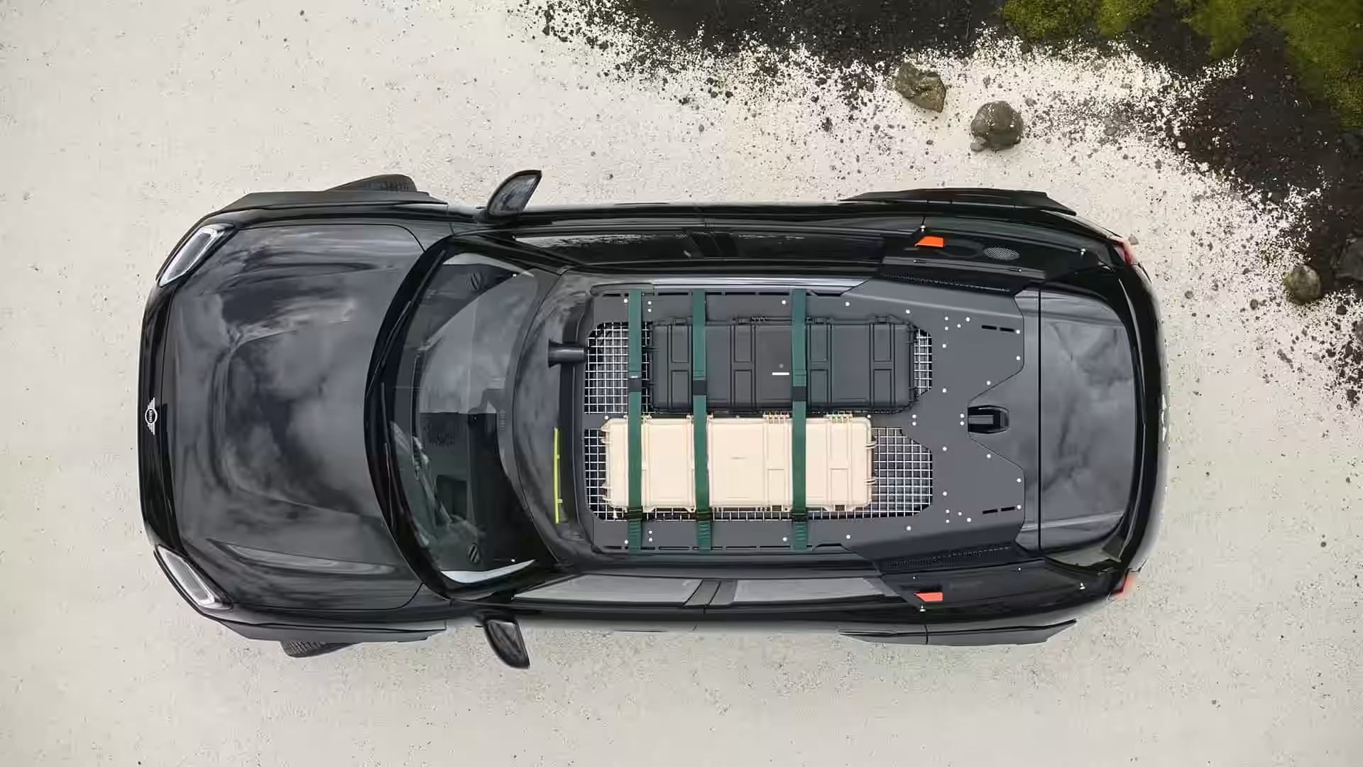 2026 MINI COUNTRYMAN X VAGABUND - Sleek Black Roof With Cargo Securing Nets