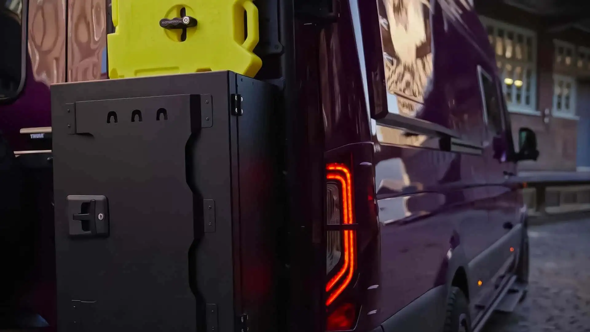 2026 Mercedes Sprinter Vanne Niffler - Black Rugged Side Locker With Yellow Jerry Can