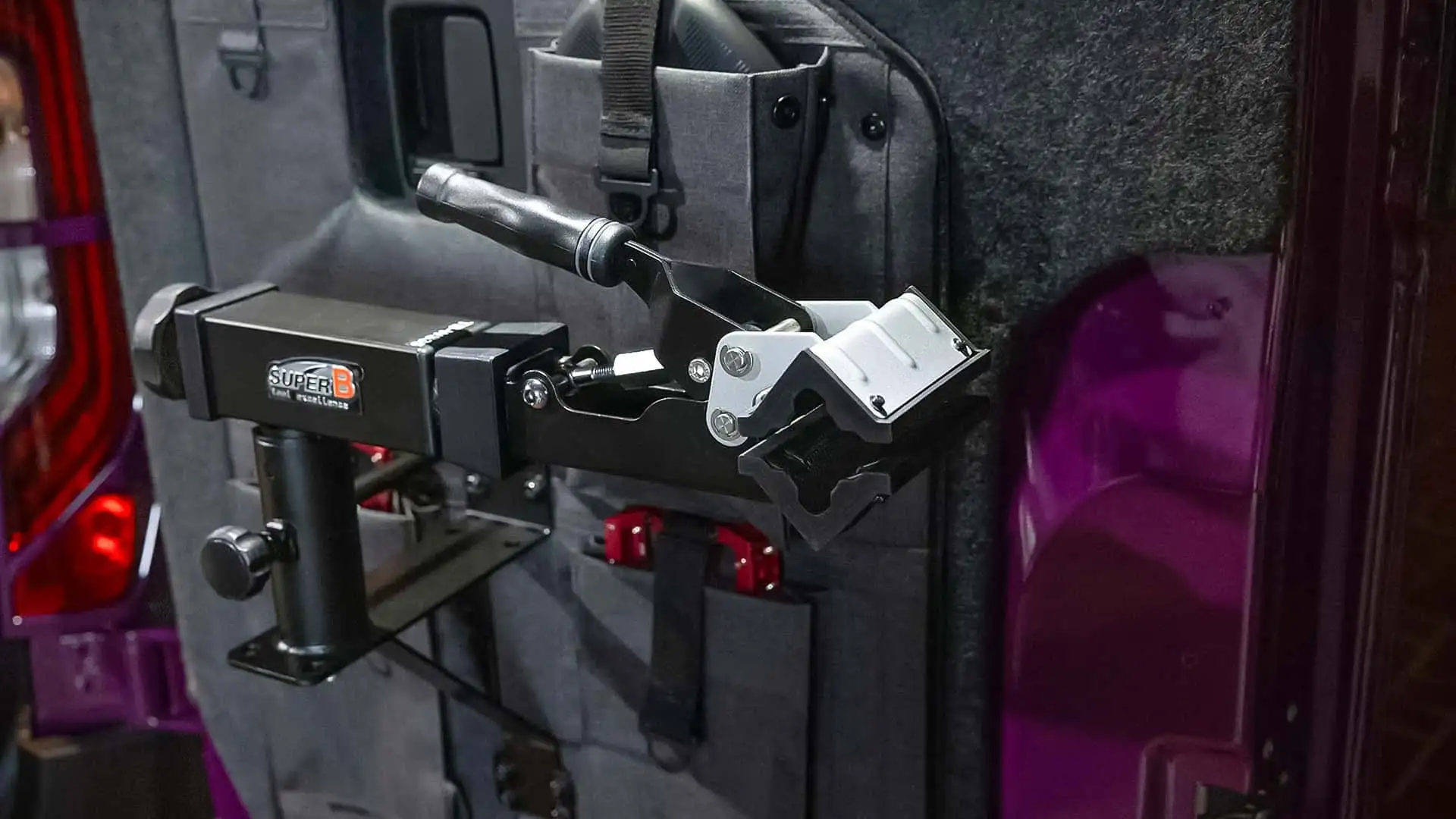 2026 Mercedes Sprinter Vanne Niffler - Black Super B Folding Bike Rack Mount