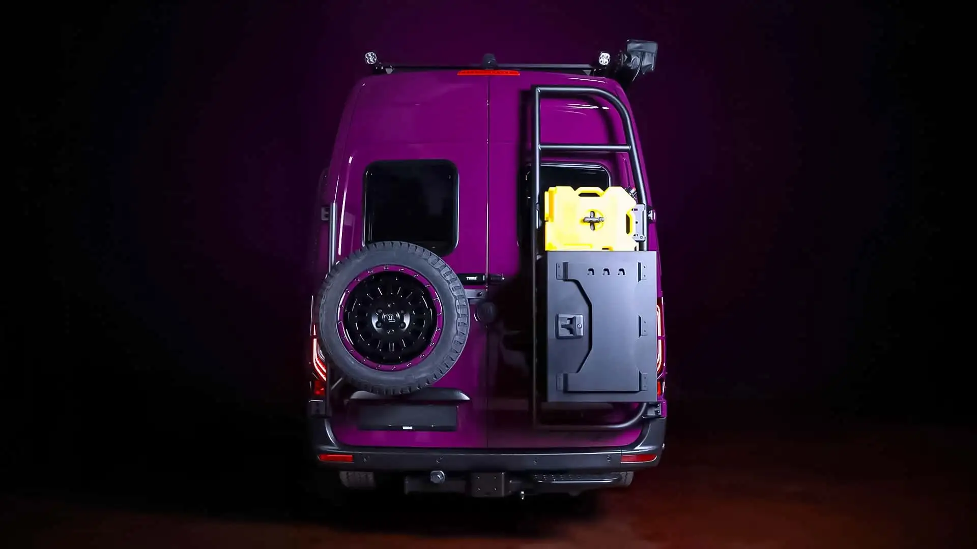 2026 Mercedes Sprinter Vanne Niffler - Purple Off Road Van Rear With Spare Tire Jerry Can