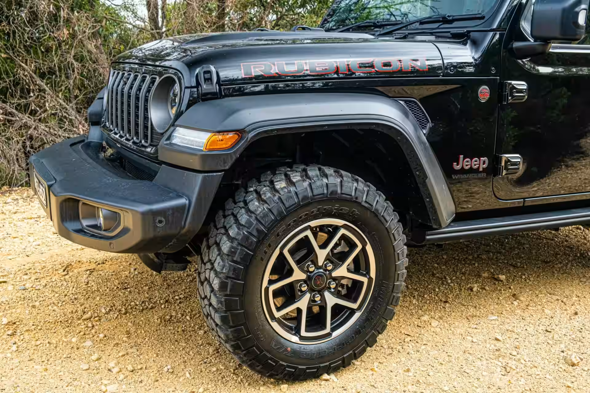 2026 Wrangler Rubicon - Black Jeep Rubicon Front Grille With Off Road Tires
