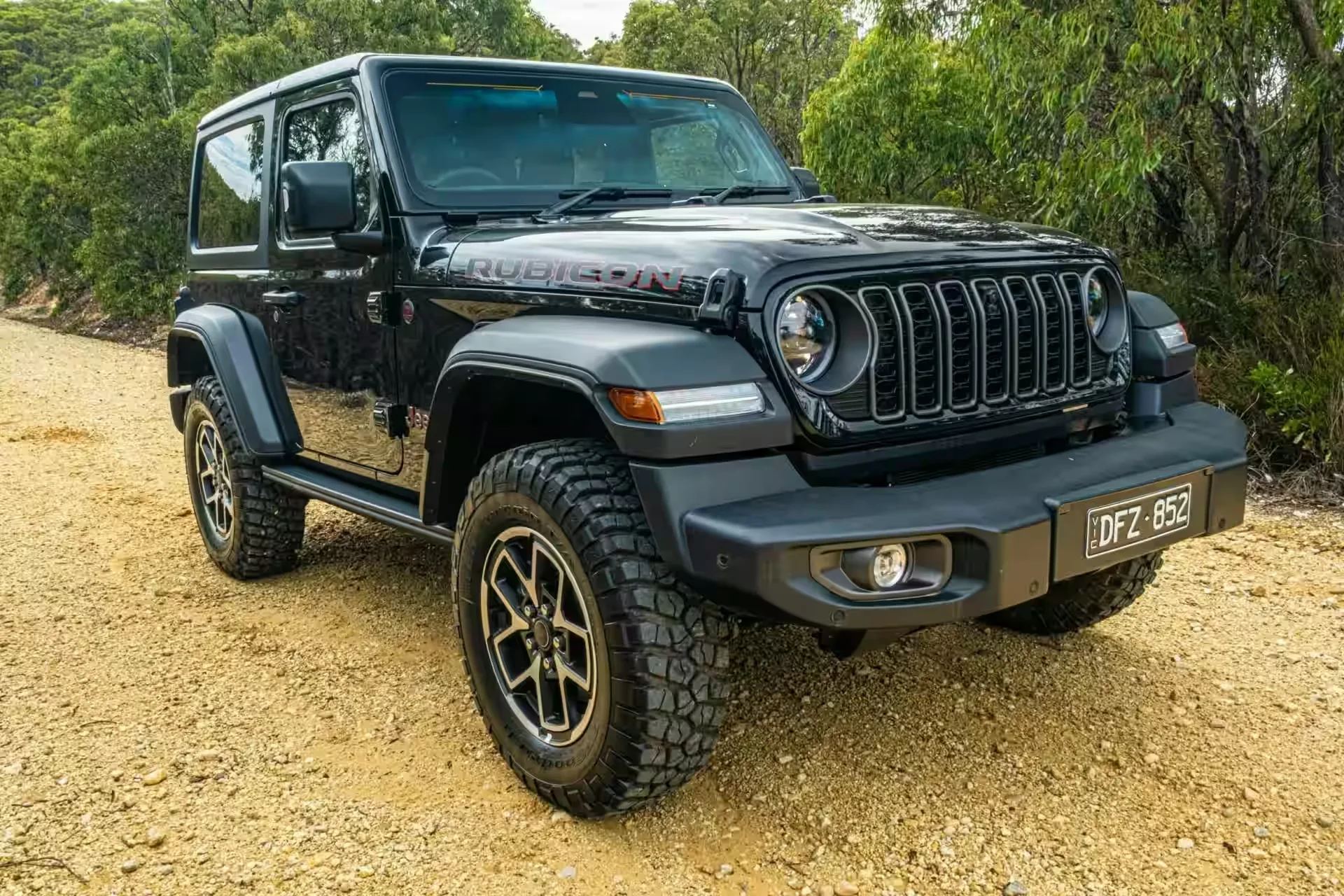 2026 Wrangler Rubicon - Black Jeep Wrangler Rubicon Aggressive Front Grille
