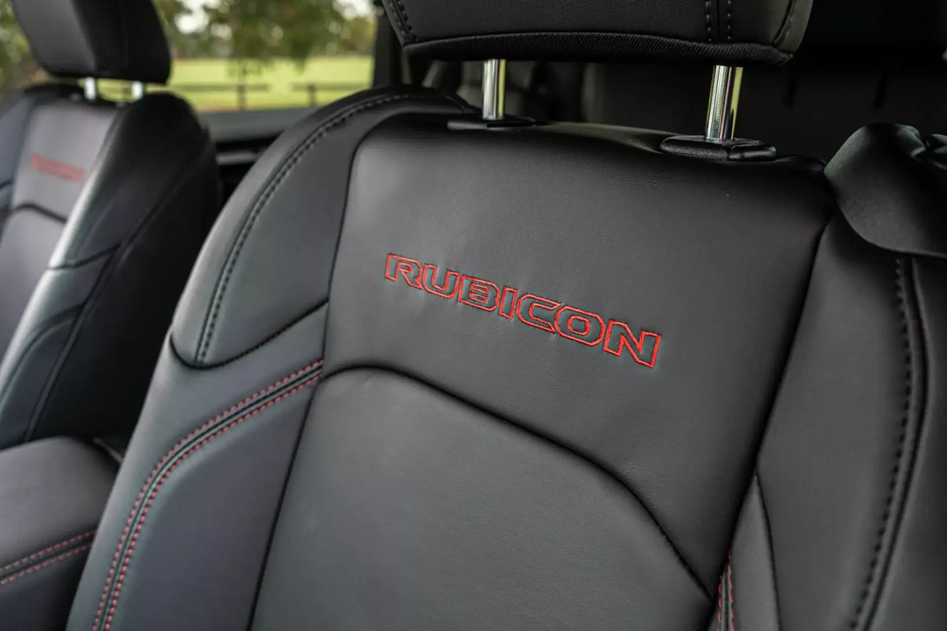 2026 Wrangler Rubicon - Black Leather Rubicon Embroidered Front Seats With Red Stitching