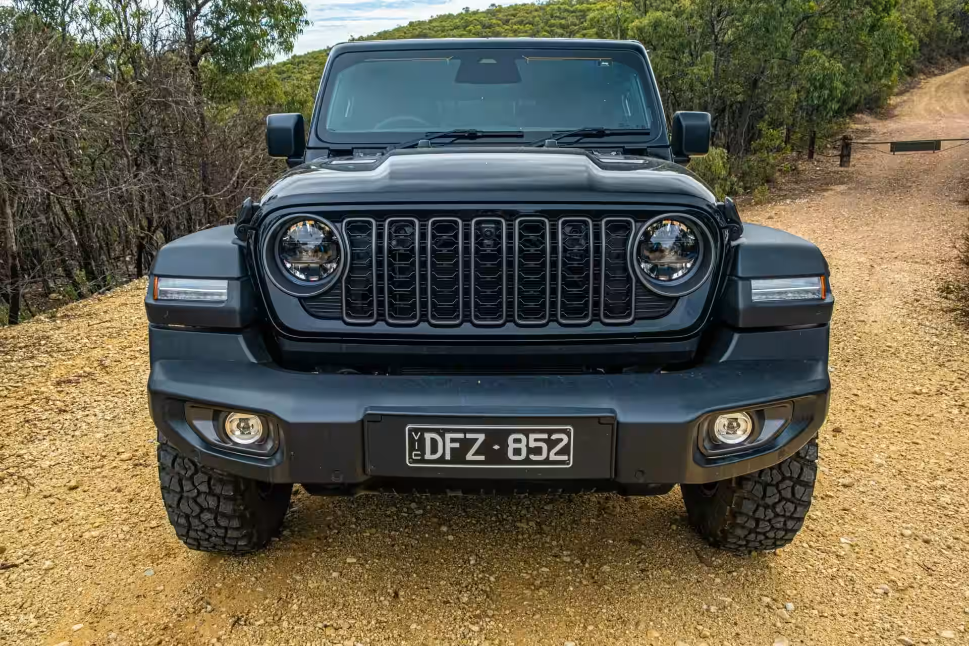 2026 Wrangler Rubicon - Black Rugged Seven Slot Grille With LED Headlights