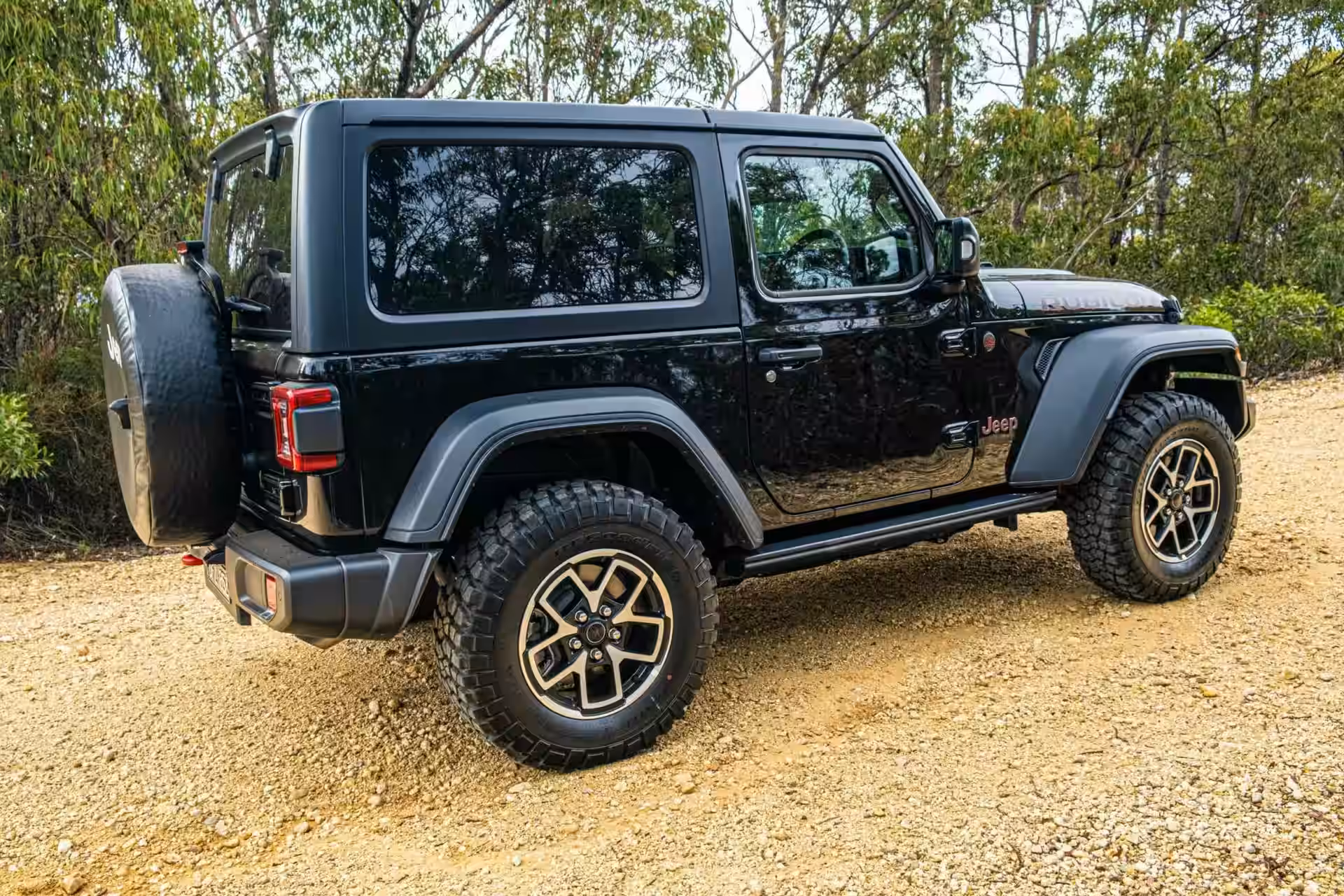 2026 Wrangler Rubicon - Glossy Black Jeep Wrangler Rear Off Road Profile