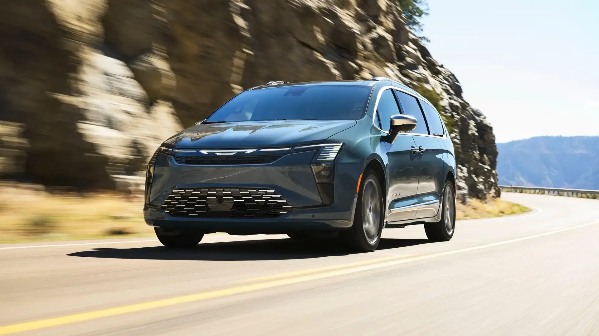 2027 Chrysler Pacifica - Sleek Dark Teal Minivan Front Grille With LEDs