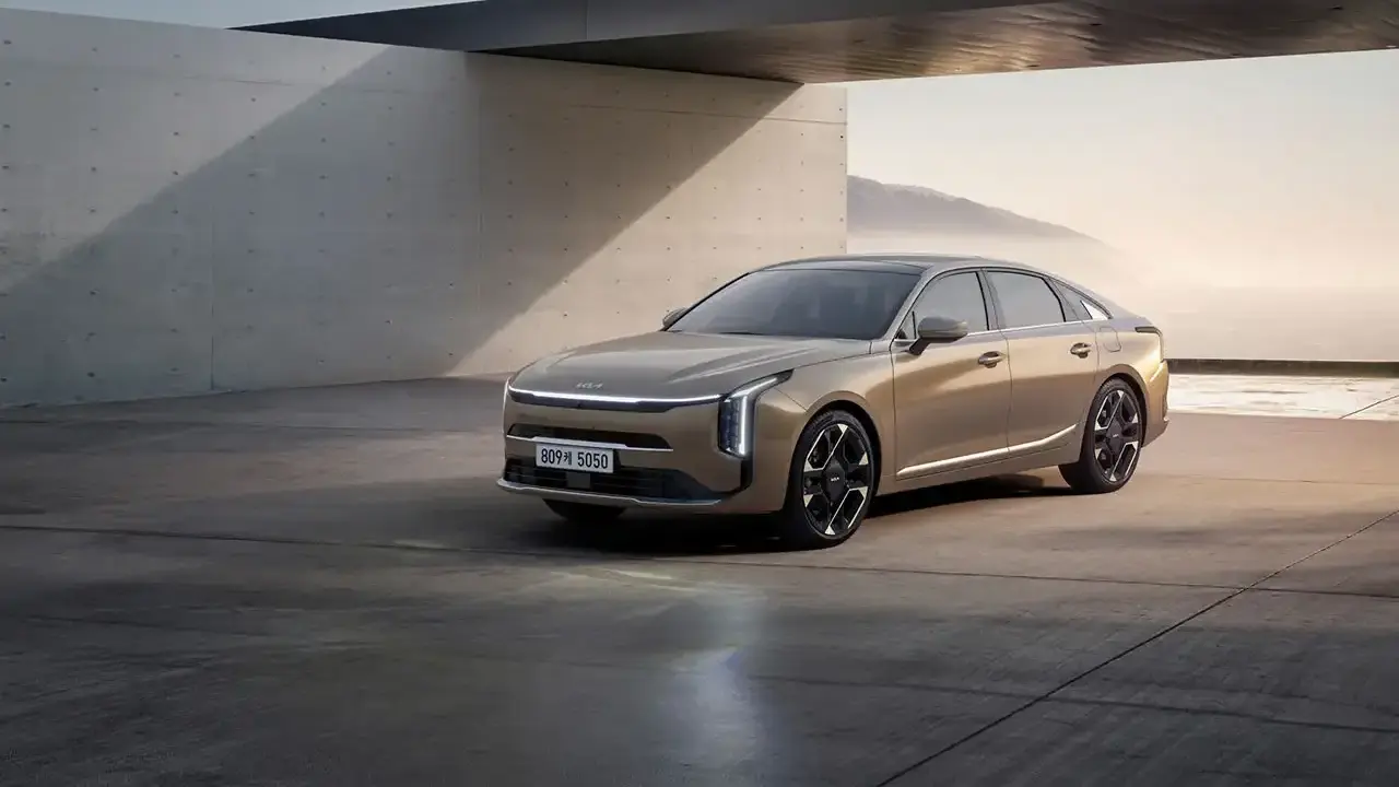 2027 KIA K8 - Champagne Beige LED Trim Front Fascia