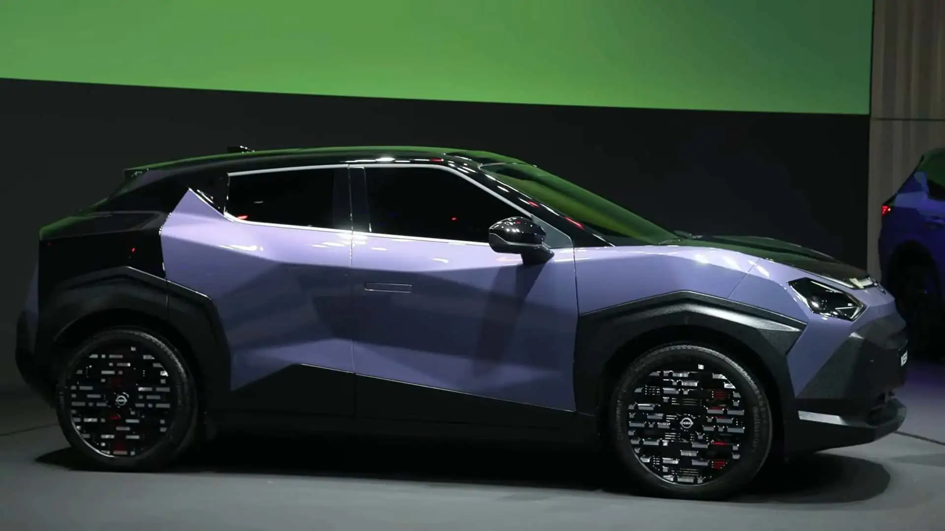 2027 Nissan Juke EV - Futuristic Purple Metallic Side Profile Black Roof Wheels