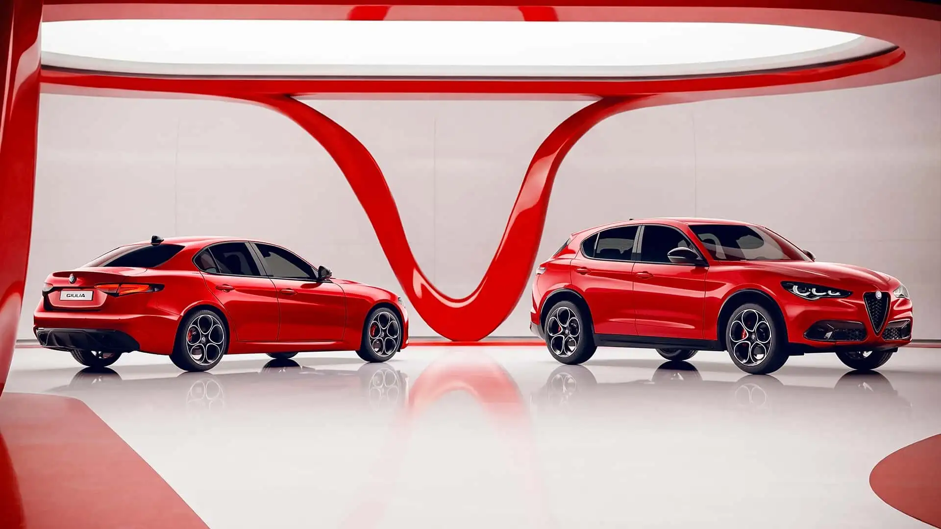 Alfa Romeo Giulia Und Stelvio Kriegen Carbon Performance Paket - Vivid Red Alfa Giulia Rear Stelvio Front Exteriors
