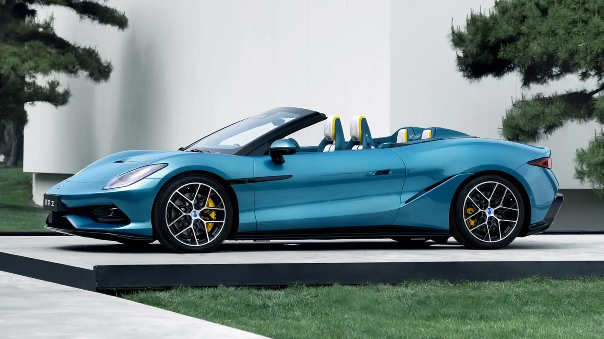DENZA Z Convertible - Light Blue Convertible Side Profile With Yellow Accents