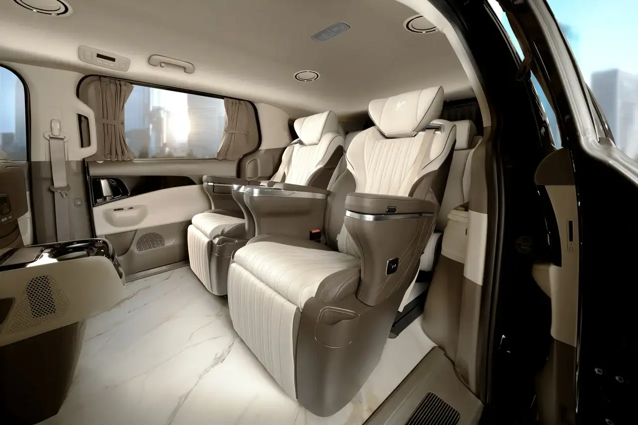 NOBLE KLASSE ST9 - Luxurious Beige Quilted Leather Rear Captain Seats