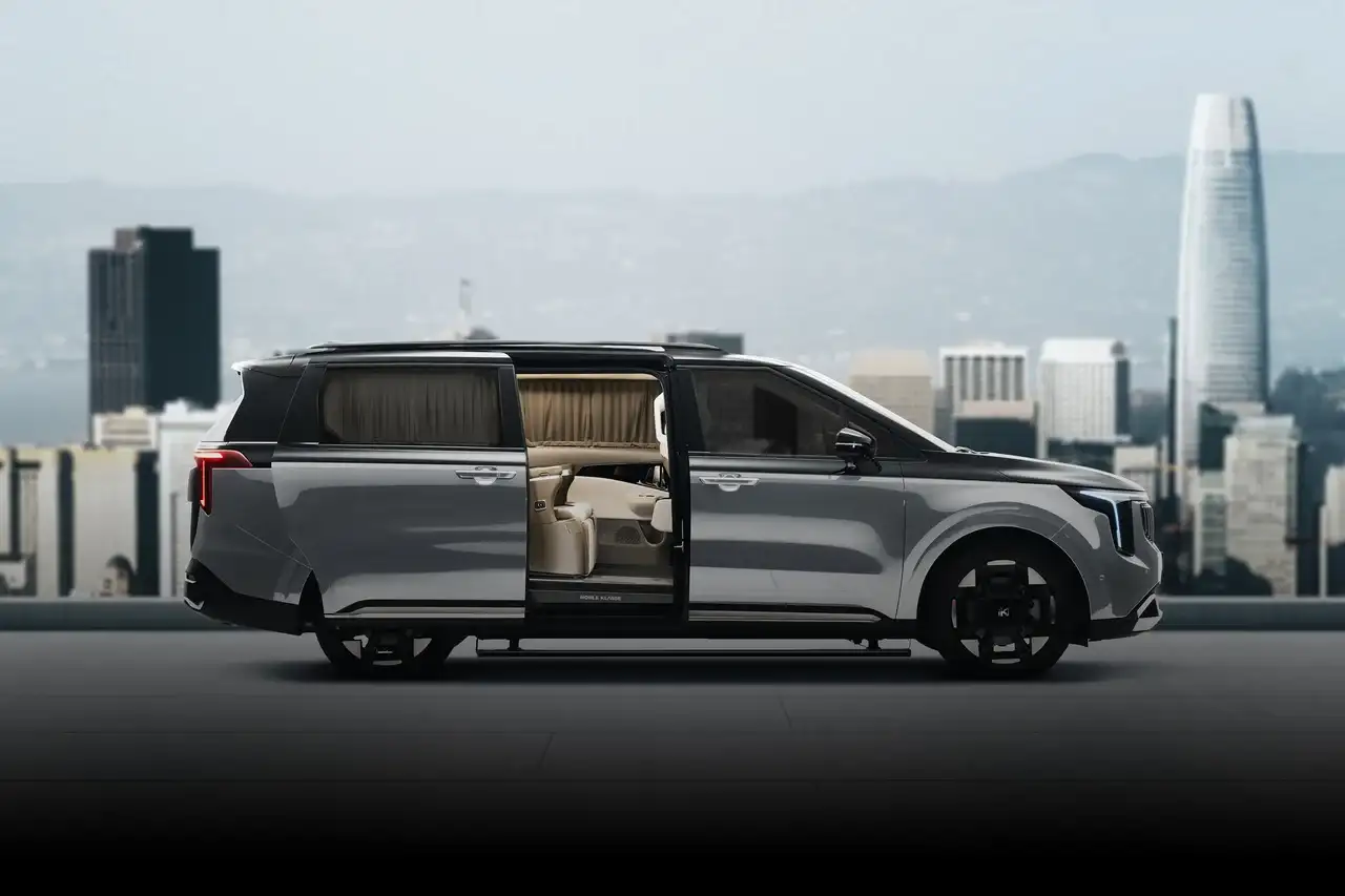 NOBLE KLASSE ST9 - Silver Luxury MPV Side Open Doors Beige Interior