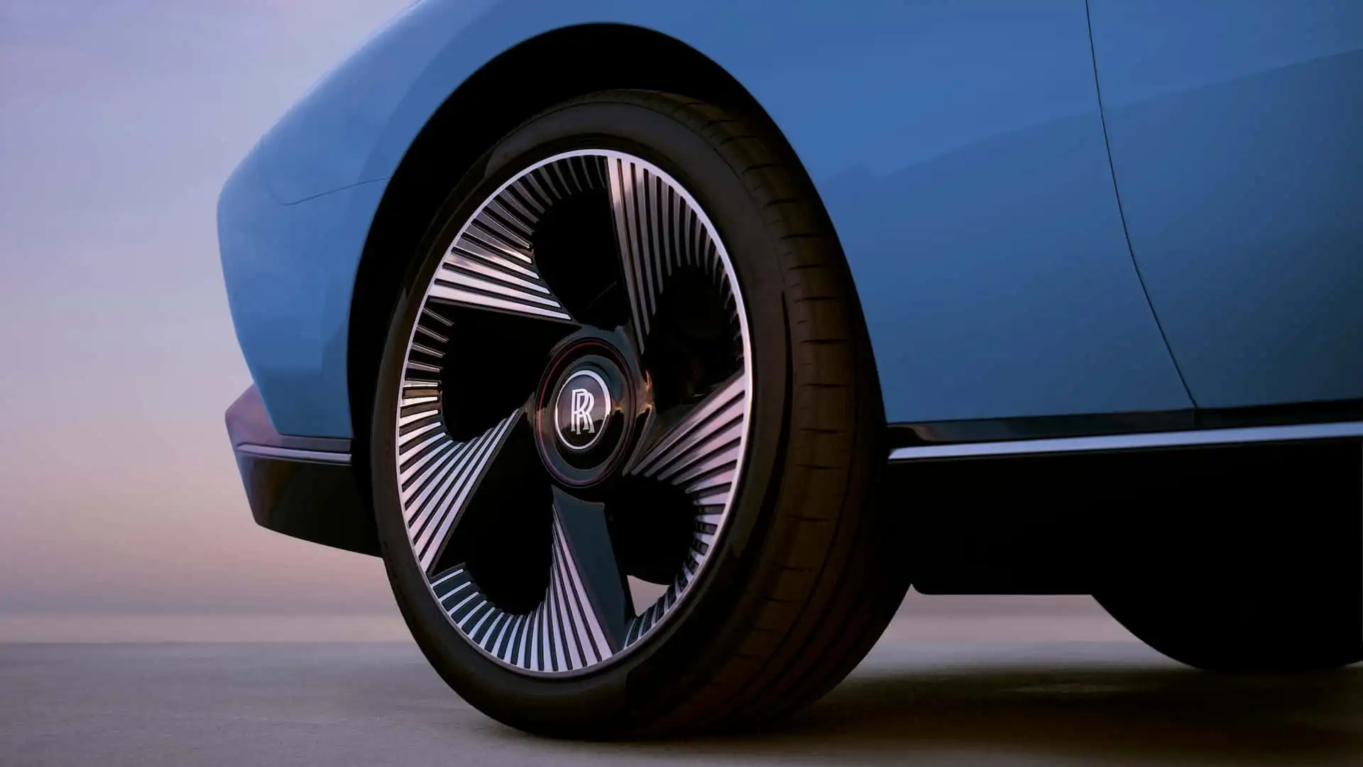 Rolls Royce Project Nightingale - Futuristic Radial Silver RR Alloy Wheel Blue Body