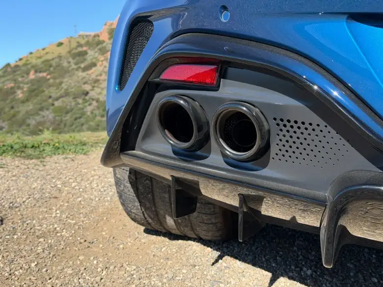 2026 ASTON MARTIN VANTAGE S - Blue Exterior Sport Exhaust Tips With Red Reflector