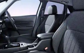 Honda Fit Z Ehev - Light Gray Fabric Seats, Center Console